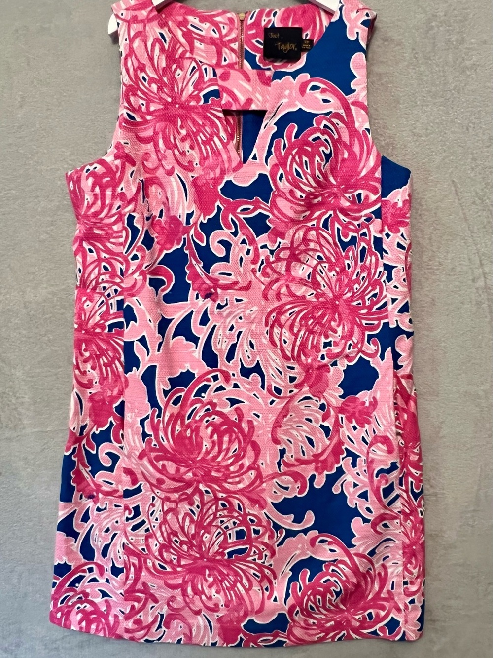Just...Taylor Pink Floral Shift Dress with Blue Base